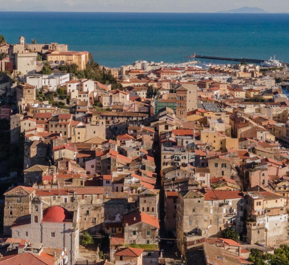 Torrione San Lorenzo I Terracina Exterior photo